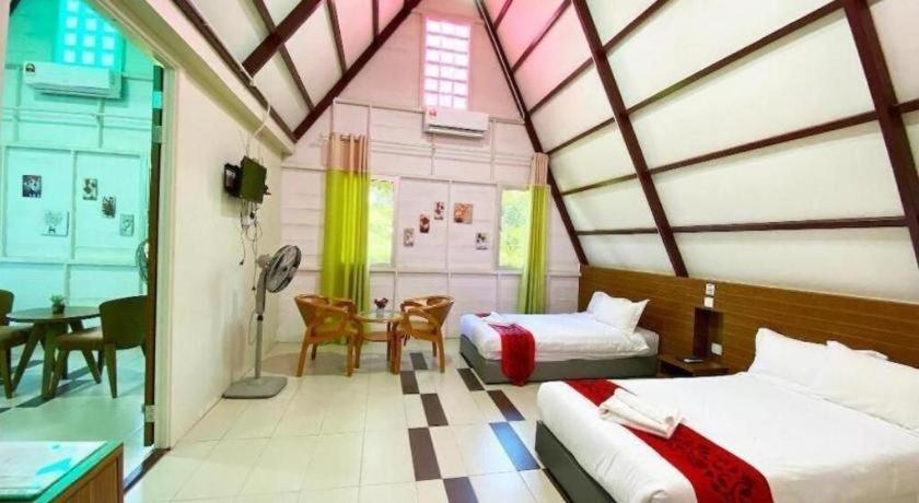 Dreamland Beach Holiday Kudat Exteriör bild