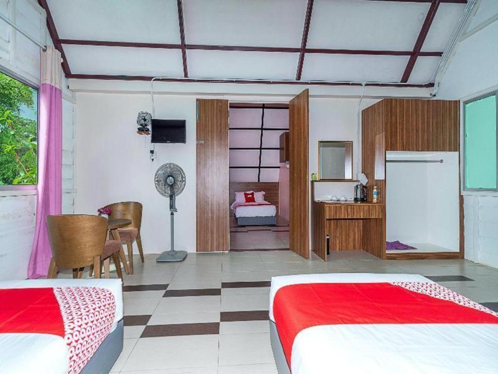 Dreamland Beach Holiday Kudat Exteriör bild